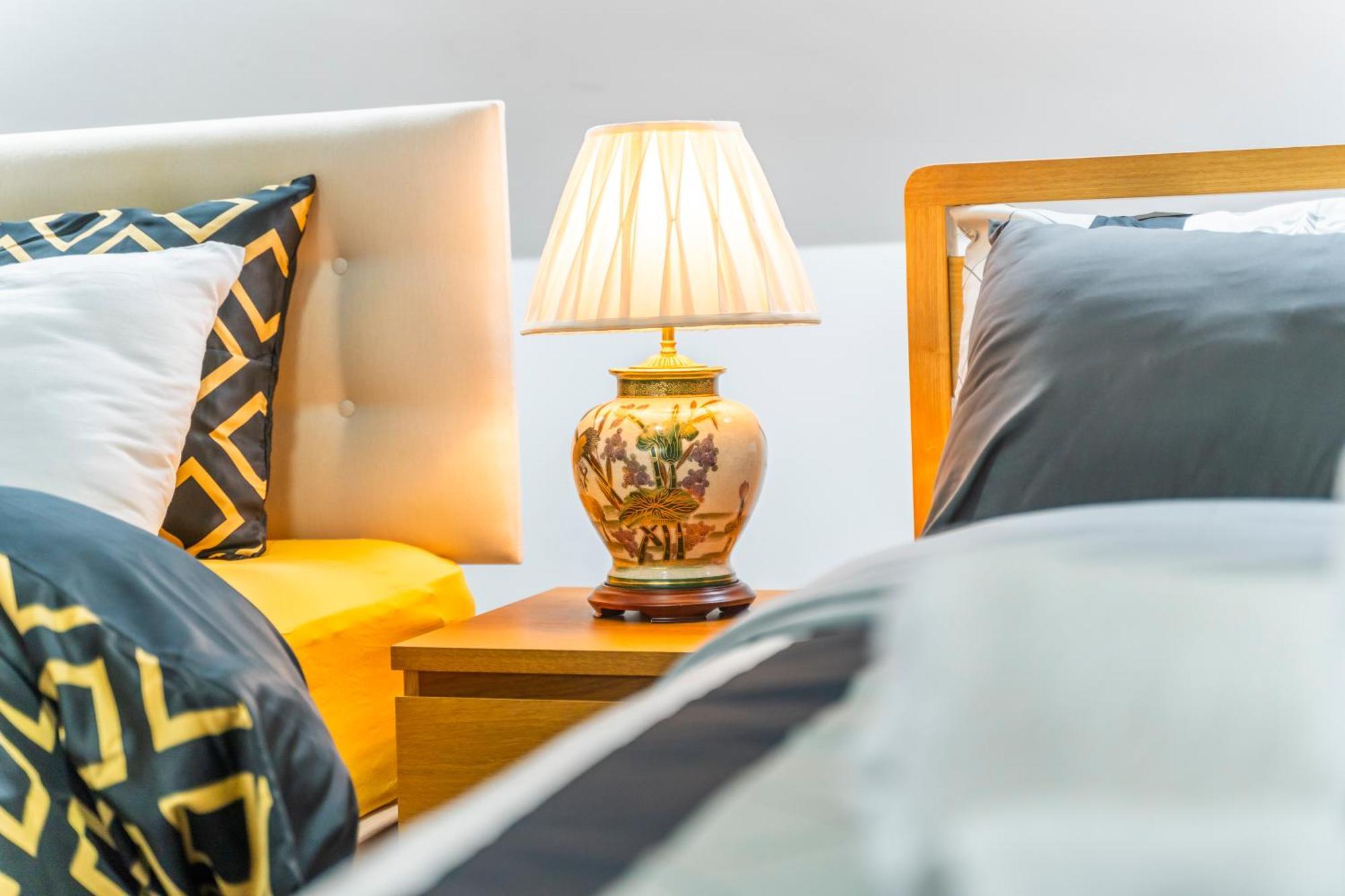 Exquisite 2-Bedroom Penthouse-Sleeps 7-Free Parking With Workstations & High-Speed Wifi Birmingham Luaran gambar